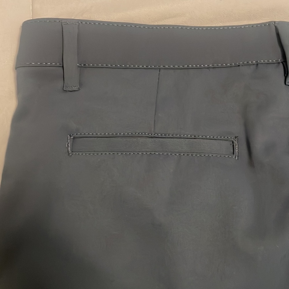 Shorts - Picture 3 of 9